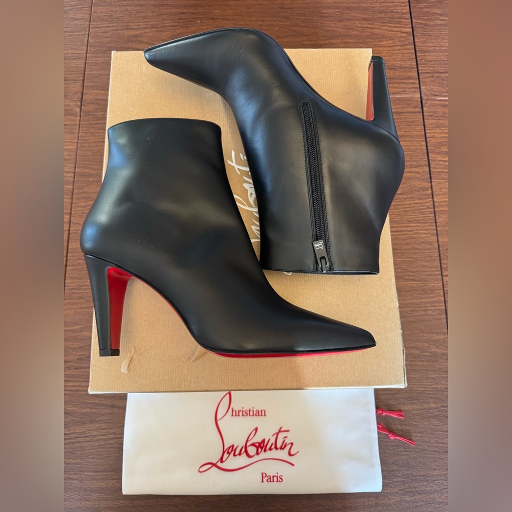 Christian Louboutin Vibella 85 Booty